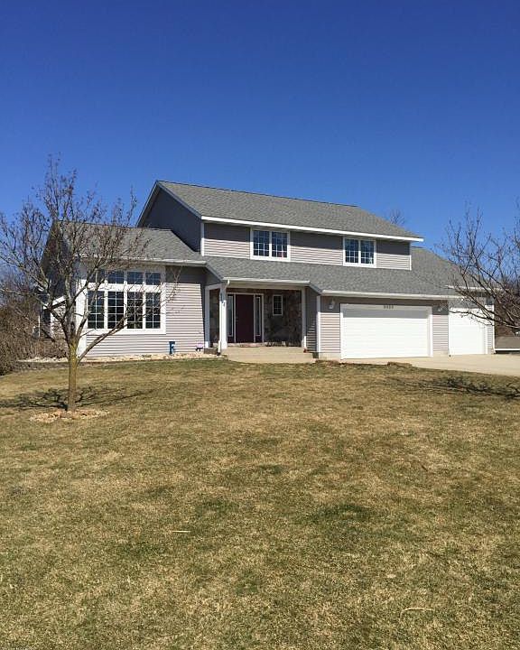 1st image of 3020 Creekview Ln