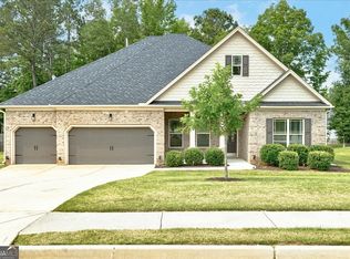 445 Mulberry Dr, Senoia, GA 30276