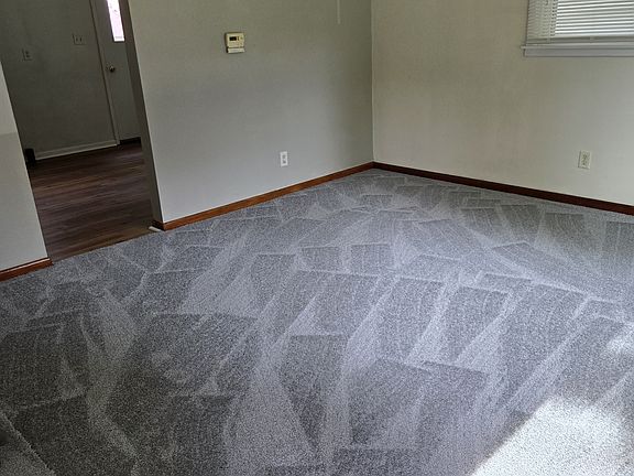 4th image of 2141 E Converse Ave