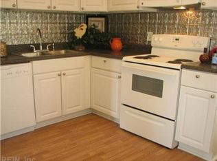 2507 Harling Dr, Chesapeake, VA 23325