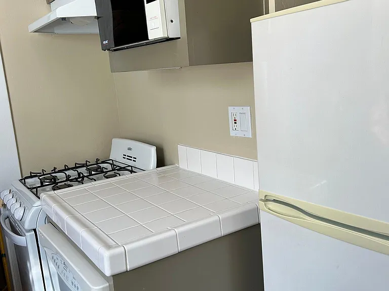 4320 Iowa St — Photo 16