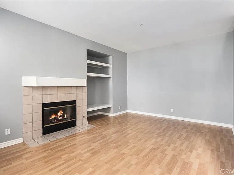 437 N Castletown #C — Photo 8