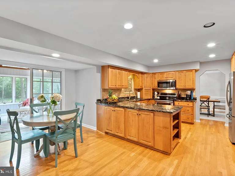 3125 Hannahs Pond Ln — Photo 8