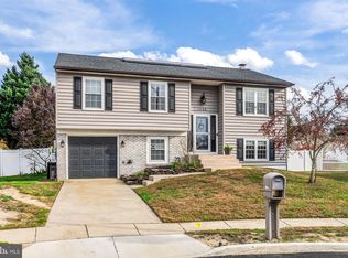 1008 London Cir, Williamstown, NJ 08094