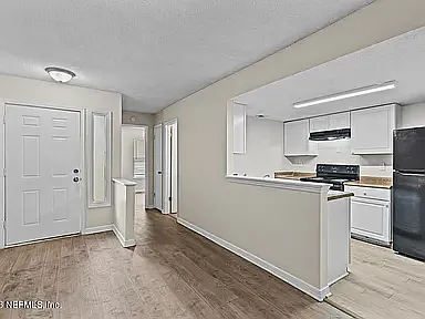 7663 Melissa Ct N Photo 1