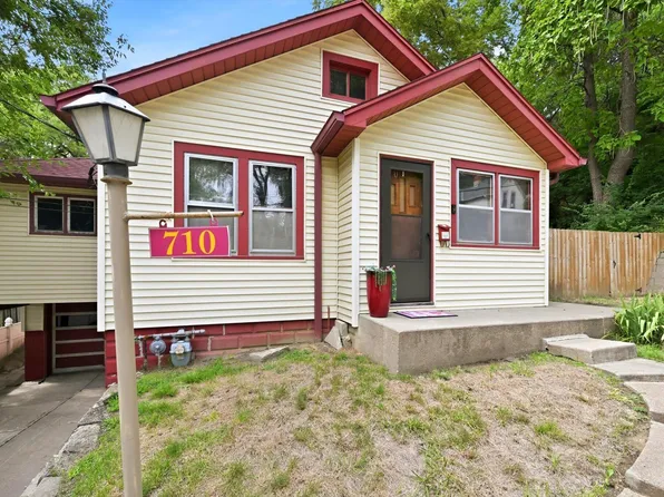 710 Cook Ave, Council Bluffs, IA 51503