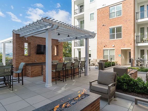 3rd image of 190 W 54th St APT 233