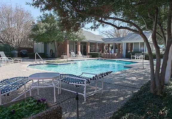 5th image of 6220 Bentwood Trl APT 1904