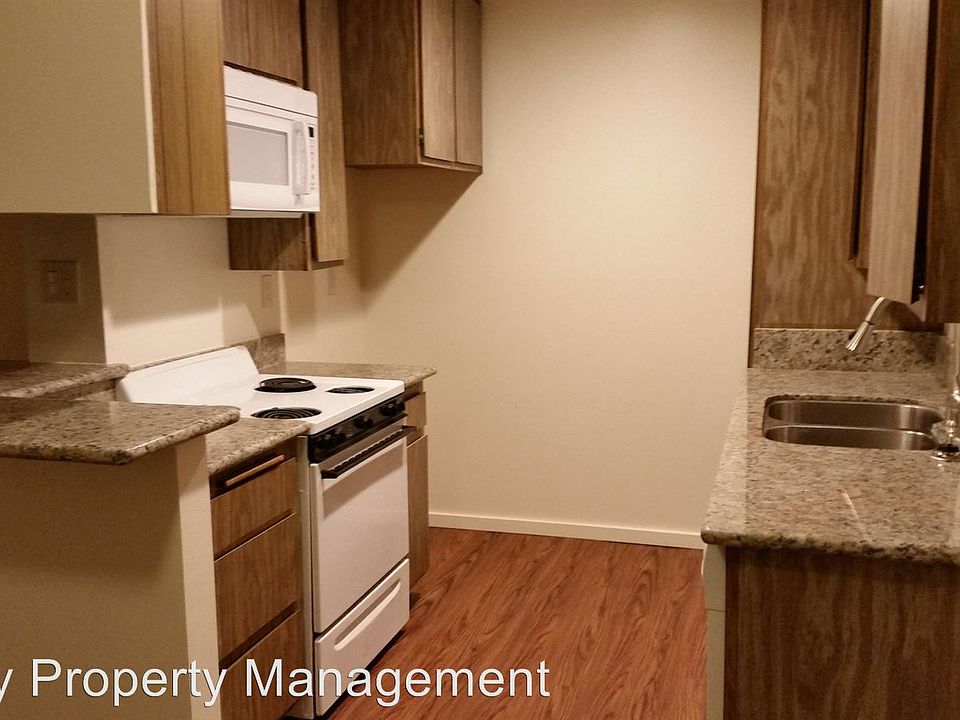 1st image of 1403 F Ave APT 02