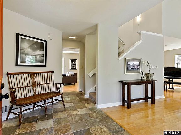 2nd image of 275 Paseo Bernal