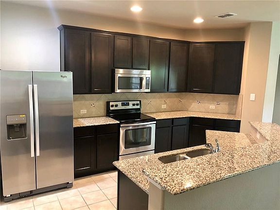 2nd image of 13028 Sierra View Dr