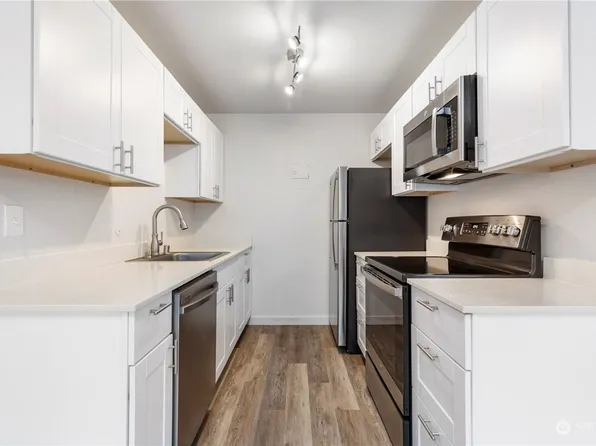 Maria Manor, 12333 33rd Ave NE #4, Seattle, WA 98125