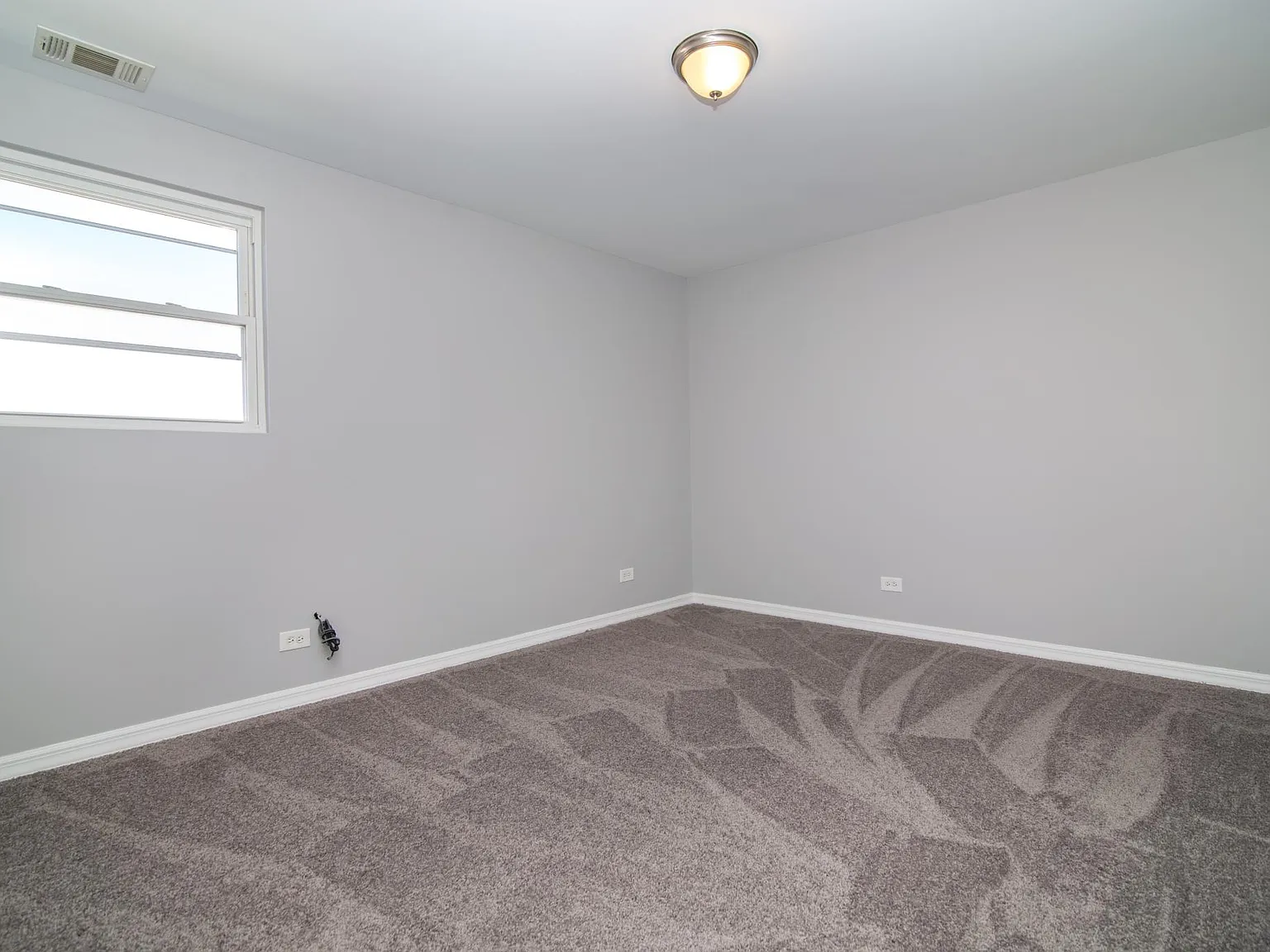805 N 20th Avenue — Photo 1