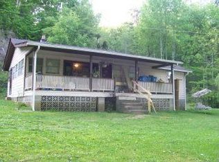 190 Williamson Rd, Whittier, NC 28789