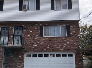 59 Iroquois Rd, Stamford, CT 06902