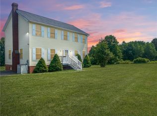 602 Bruyn Tpke, Shawangunk, NY 12589