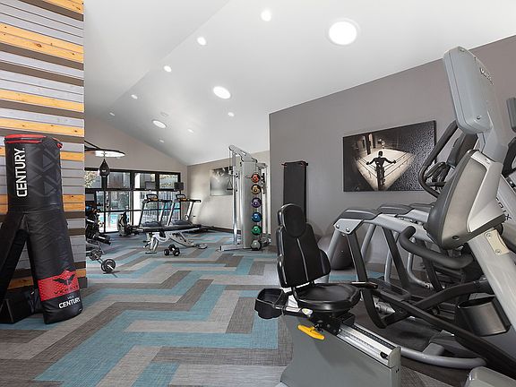 2nd image of 829 E Evelyn Ave #4444