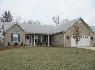 1168 Sweeping Oaks Dr, Saint Charles, MO 63304
