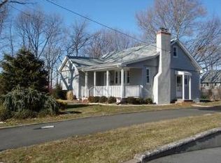 9 Springfield Ave, Hasbrouck Heights, NJ 07604