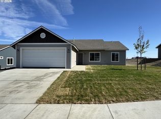 2833 Curlew St, Umatilla, OR 97882