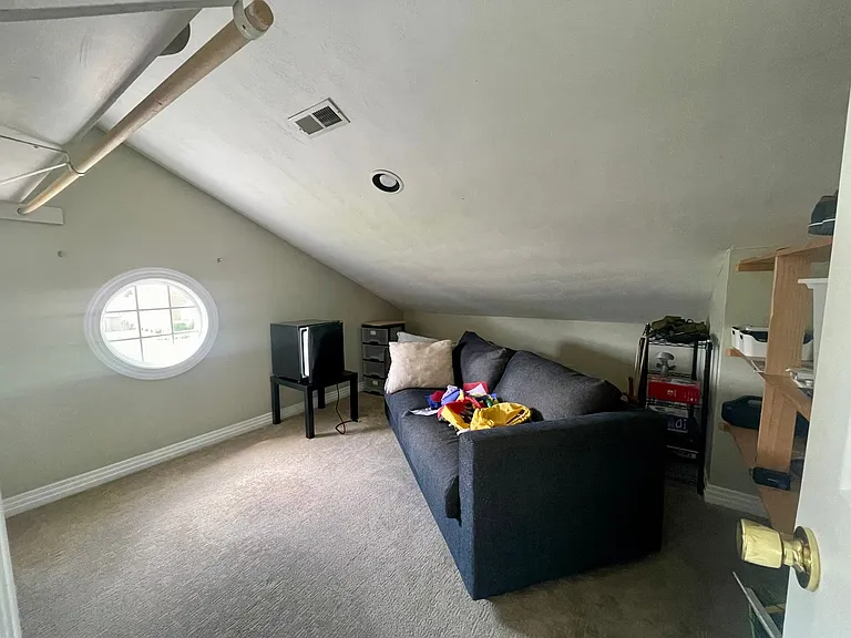217 Golden Maple Dr — Photo 11
