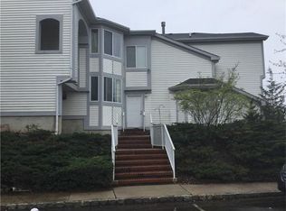 1402 Sabrina Ln, Piscataway, NJ 08854