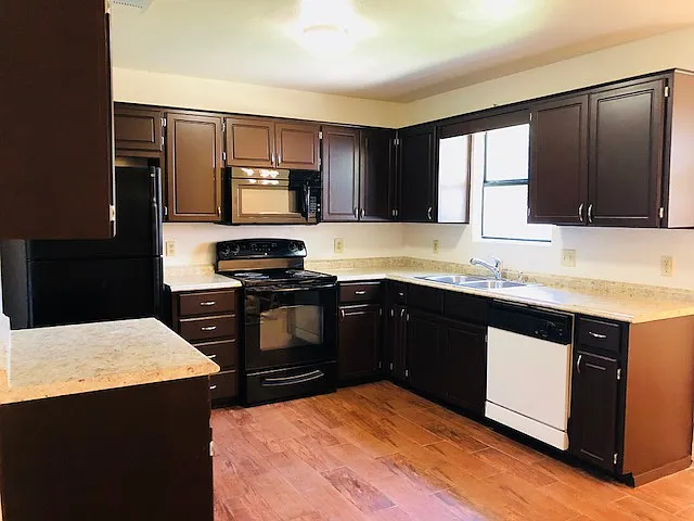 2411 Traverse - 1 — Photo 2