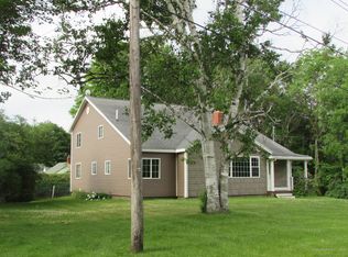 5 Madigan St, Houlton, ME 04730