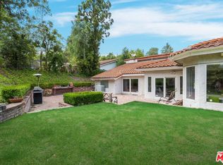 10406 Windtree Dr, Los Angeles, CA 90077