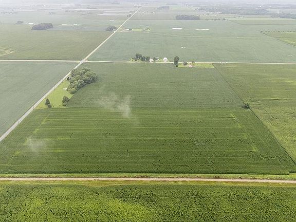 2nd image of 800 County Rd E