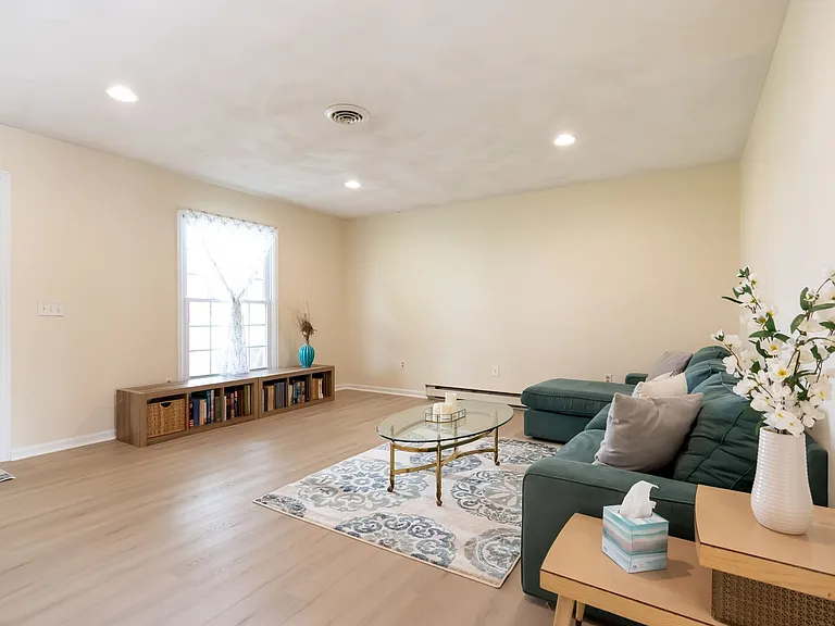 1005 Glade Rd — Photo 18