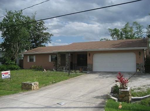 1st image of 962 SE Damask Ave