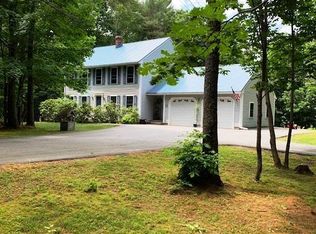 31 Eric Dr, Topsham, ME 04086