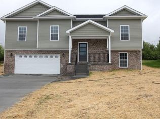 1032 Mac Dr, Lawrenceburg, KY 40342