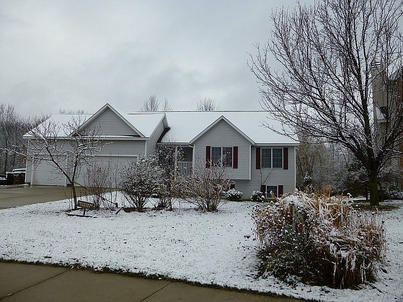 2nd image of 1845 Whirlaway Ct SE