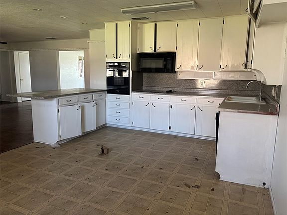 4th image of 6509 Marcille Ct