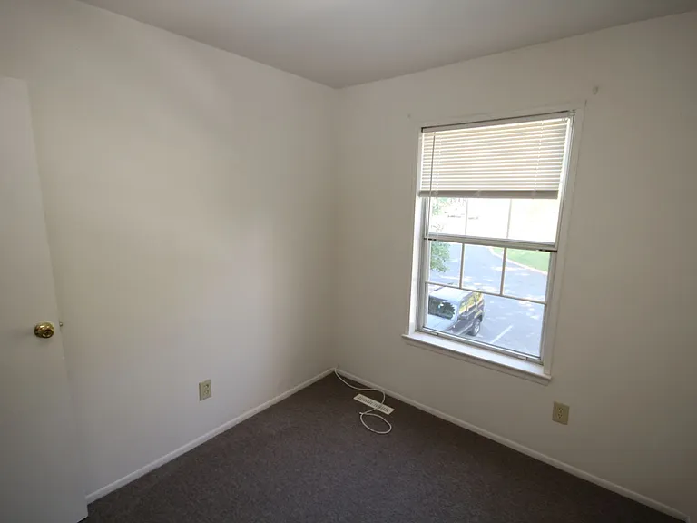 1473 Charlestown Dr — Photo 17
