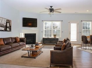 4907 Vienna Dozier Rd, Pfafftown, NC 27040