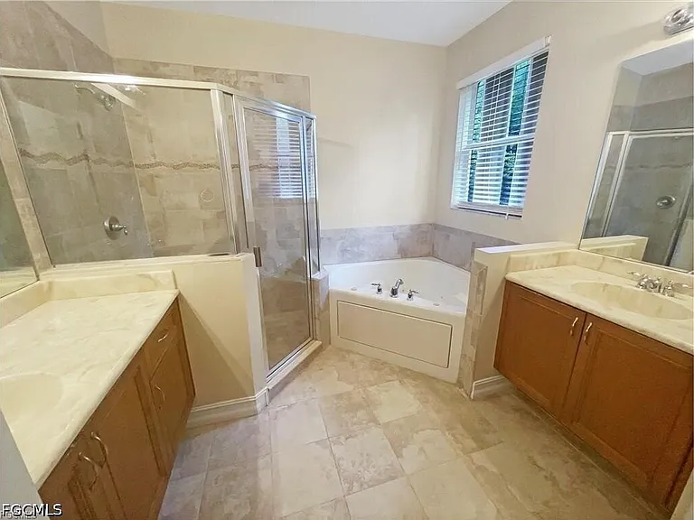 10257 Silver Palm Dr — Photo 12