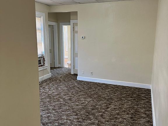 2nd image of 624 Walnut St APT 4