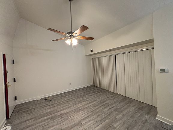 5th image of 5208 Castlewood Rd APT F