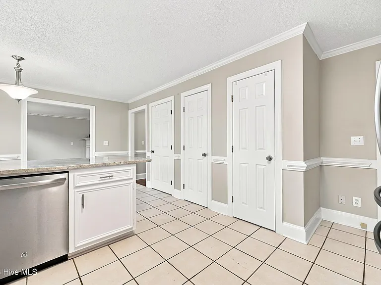1707 Paramore Dr — Photo 7