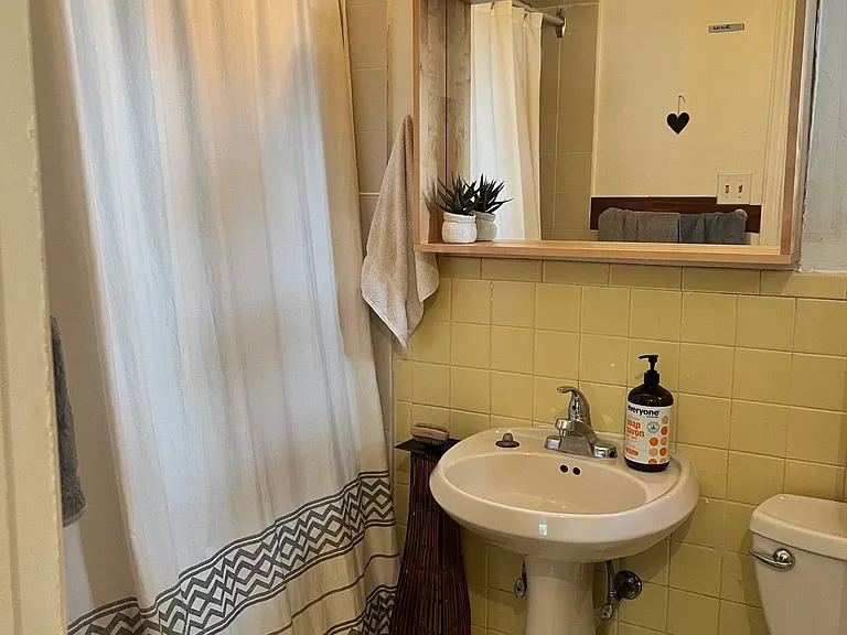96 Springhurst Ave #2 — Photo 13