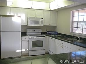 5th image of 2720 39th Ave NE