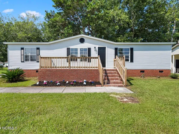 1074 Waterview Lane SW, Carolina Shores, NC 28467