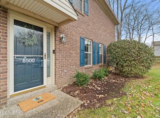 8500 Grand Neptune Dr, Louisville, KY 40228