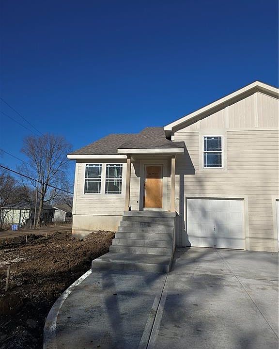 1st image of 514 W Lawrence St