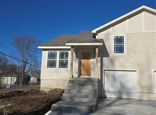 514 W Lawrence St, Spring Hill, KS 66083