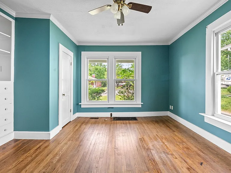 232 Georgia Ave — Photo 17