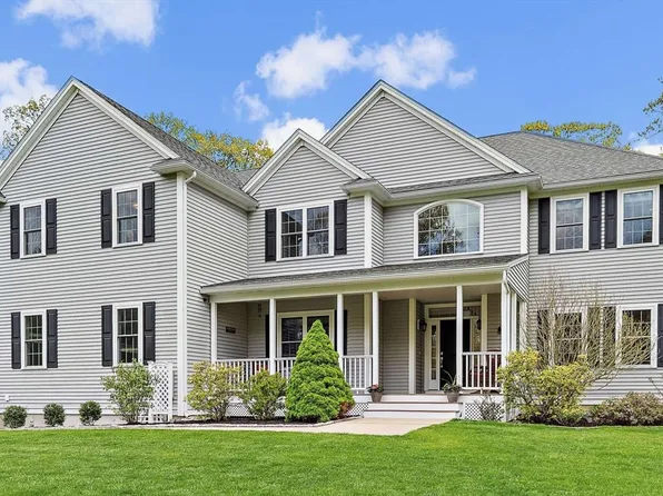 3 Notch Dr, Westford, MA 01886